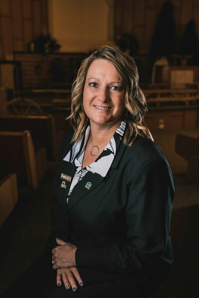 Shannon Saar-Shirley – Business Manager/Licensed Funeral Director